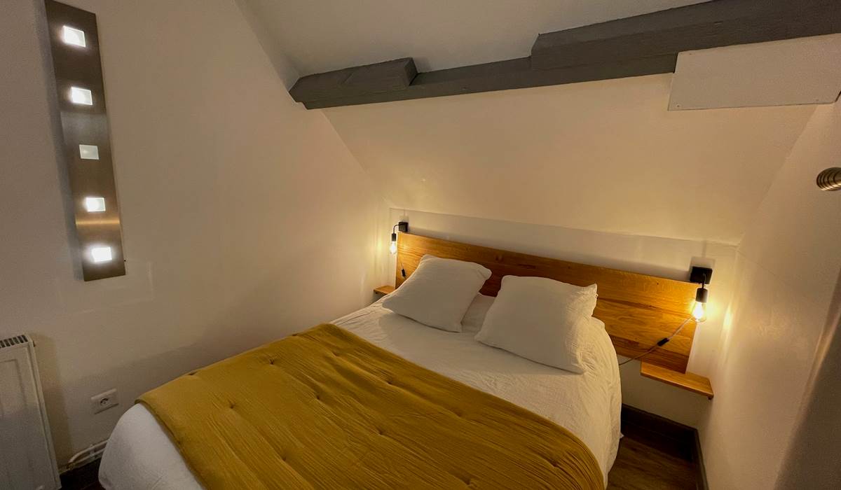 chambre-studio tournesol-Sarlat-vacances