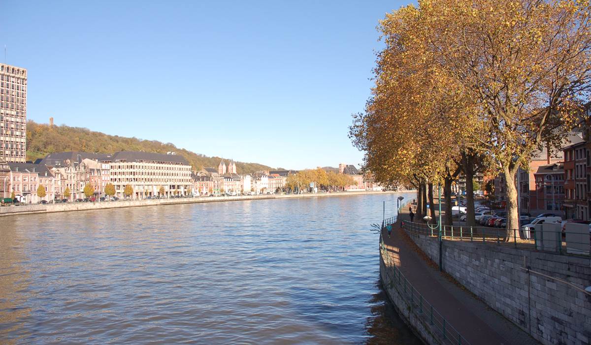 Le long du Ravel
