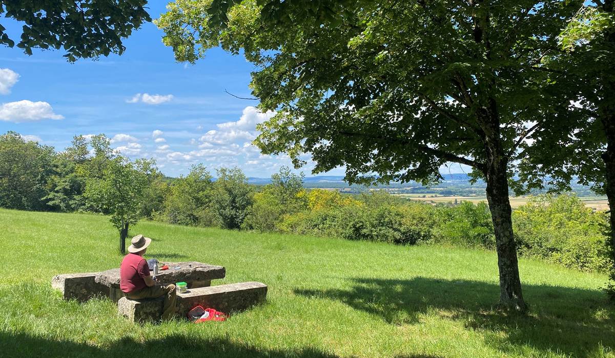 Gite-Etrigny-lacourquinousrelie-environnement_surroundings