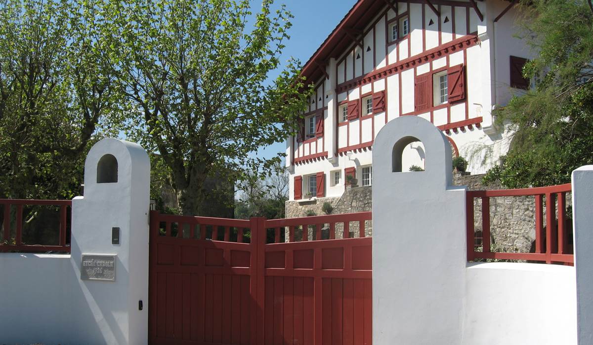 Villa Etche Carola.     entrée