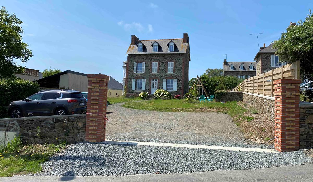 La Korrigane_Binic Etables sur mer_ Chambre d'hote_Villa Legris entree