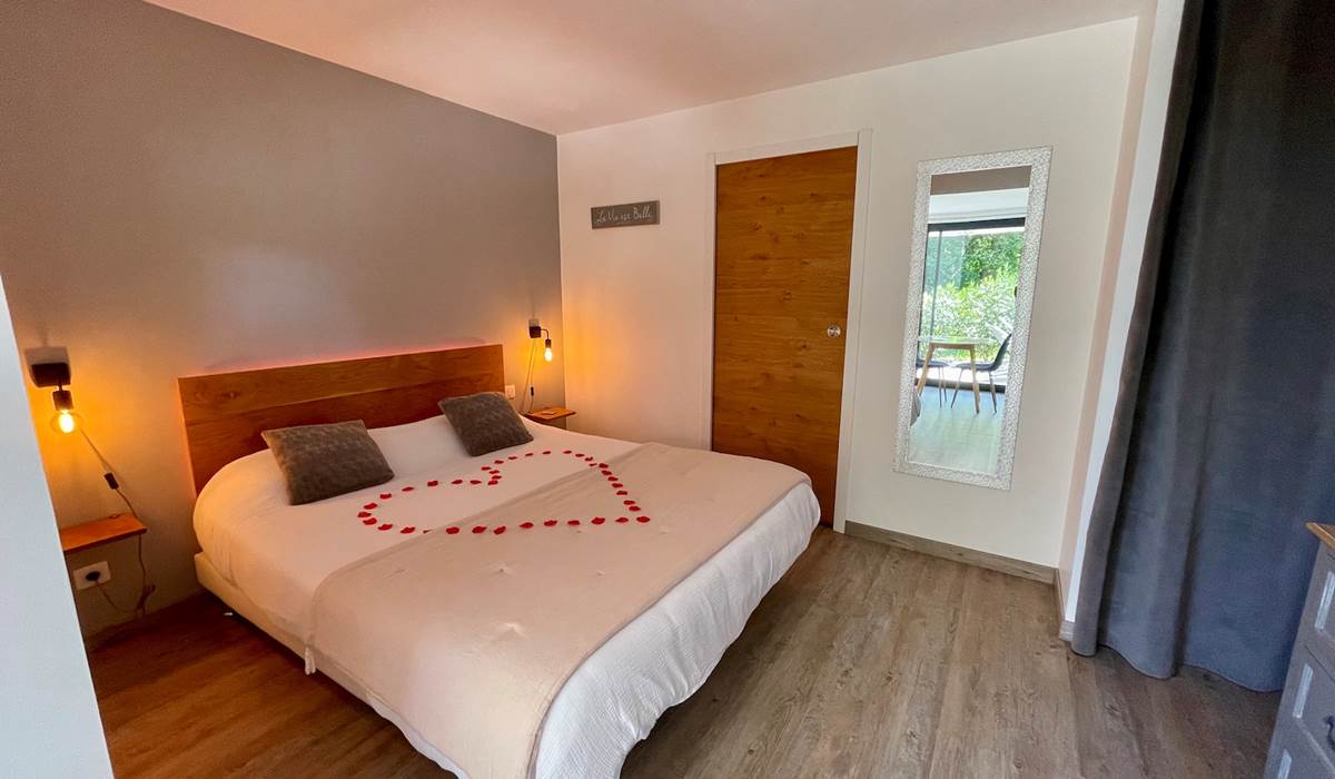 chambre-love-amoureux-Dordogne