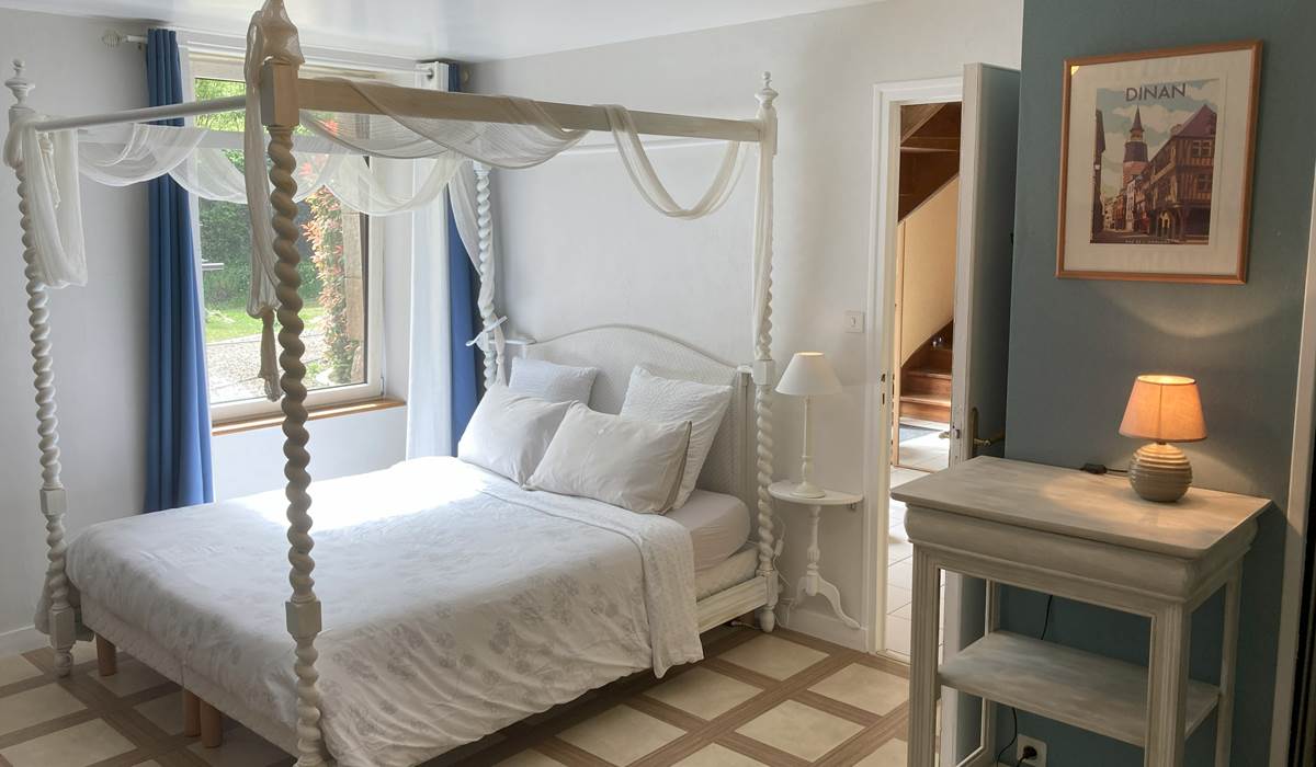 La Guyonnais chambre Cassis lit double