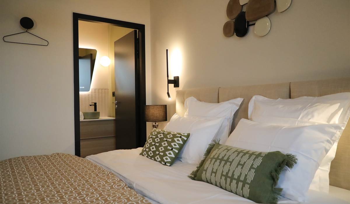 APPART HOTEL  (297)