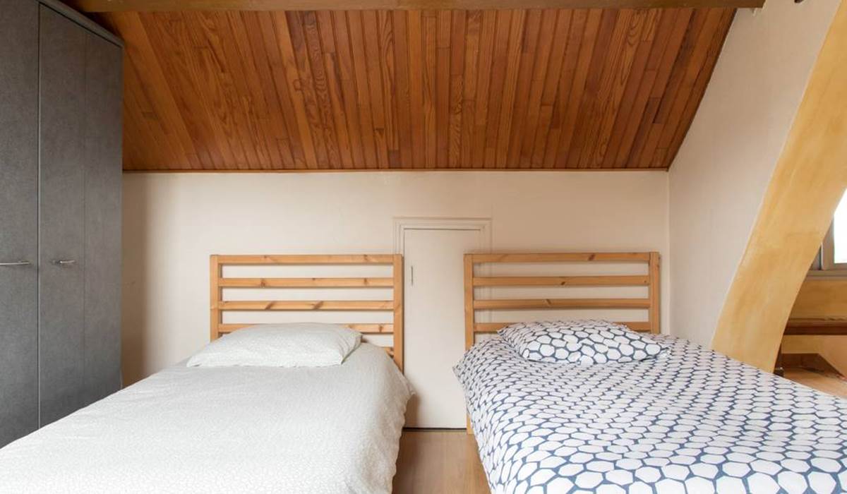 chambre combles lits simples