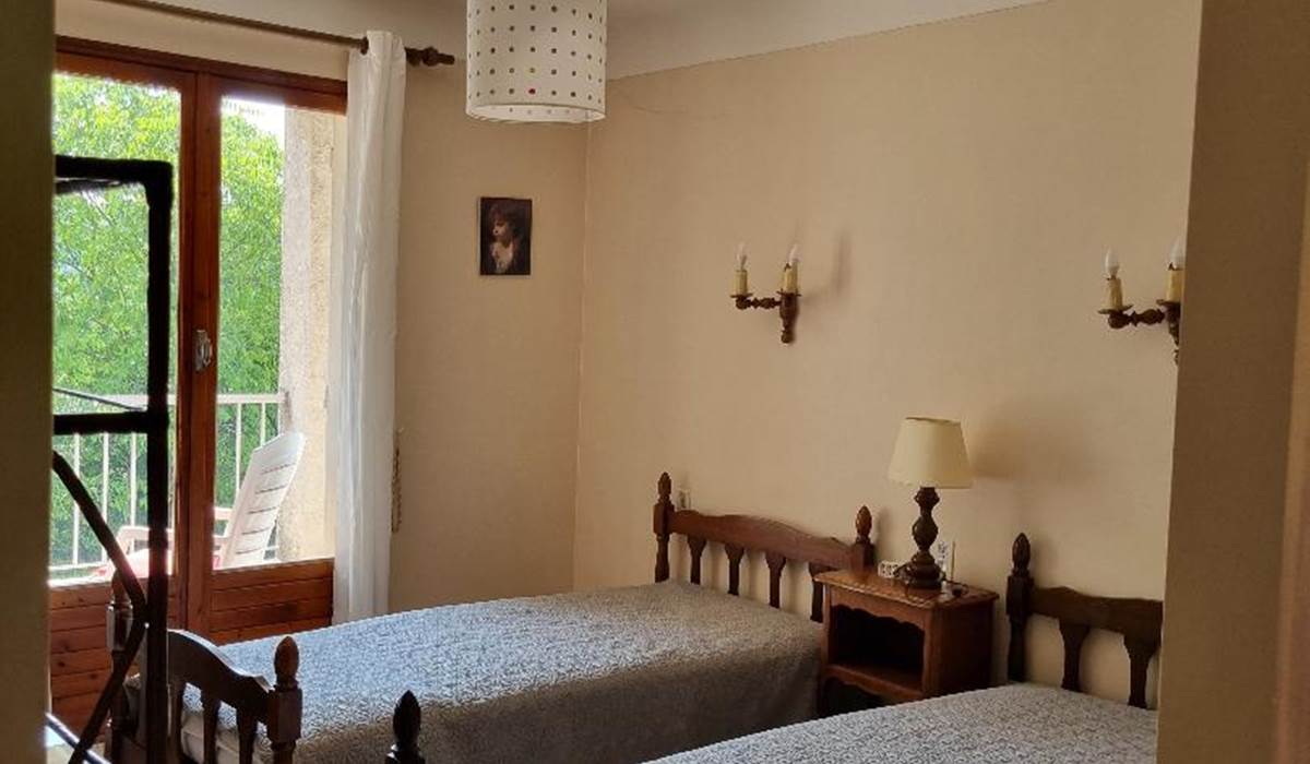 thumbnail (1) chambre 3 p 07 23