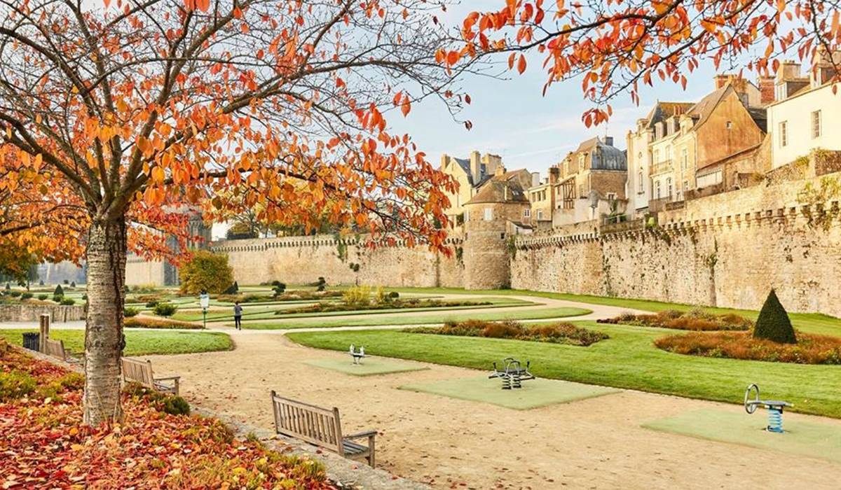 vANNES LES REMPARTS