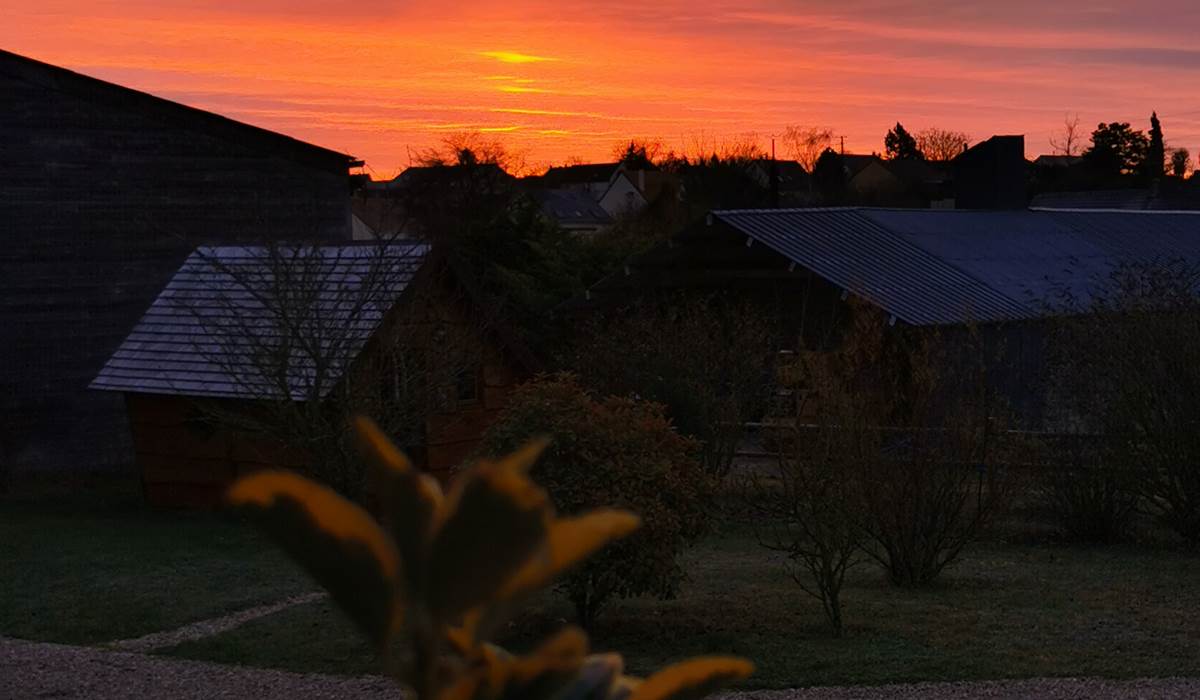 Lever de soleil sur la cabane