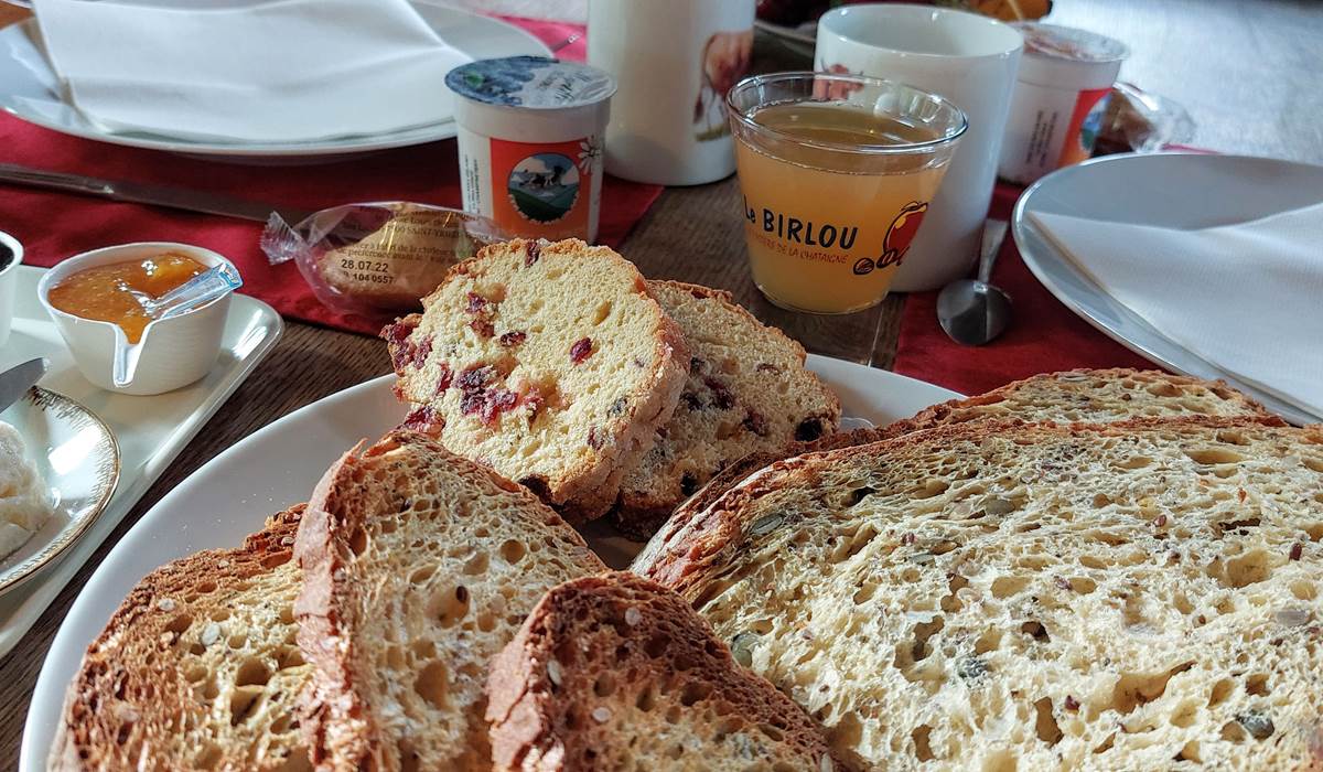 Petit Déjeuner Chambre d'hôtes du Masjoubert 87120