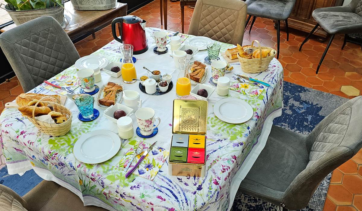 DETAIL DE LA TABLE