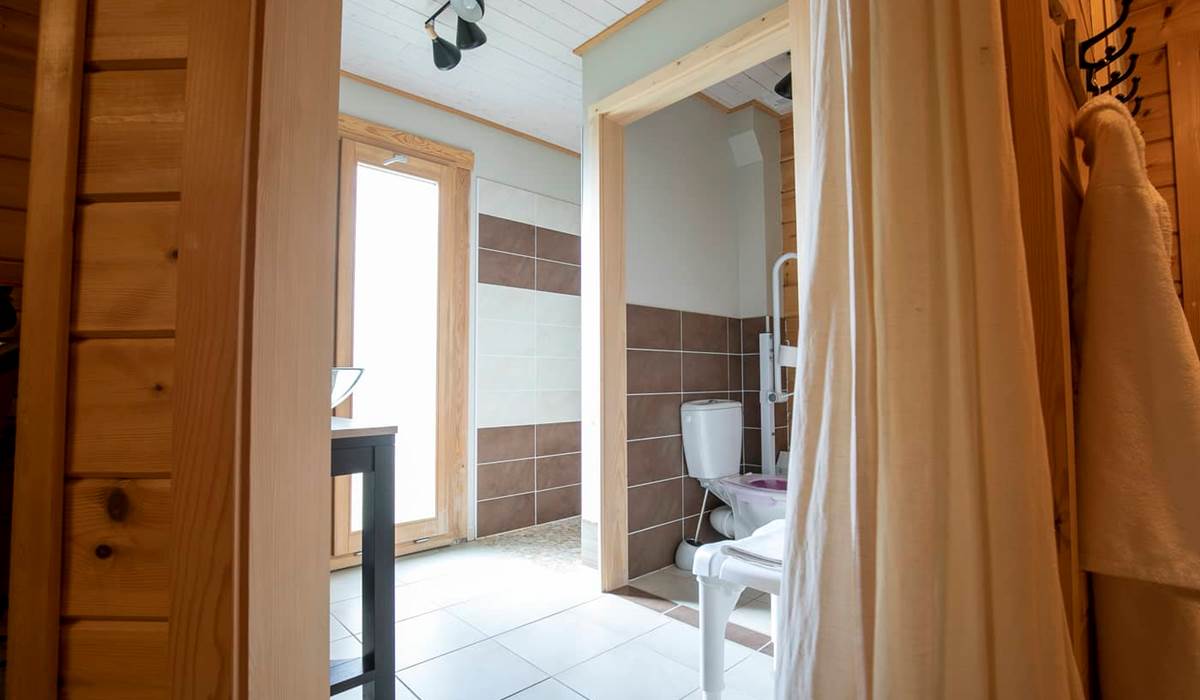 Salle de bain adaptée pmr