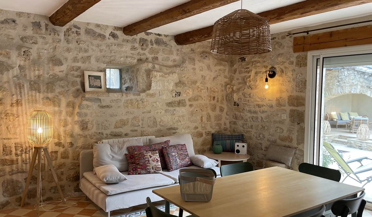 CAIN SALLE A` MANGER & COIN SALON MI