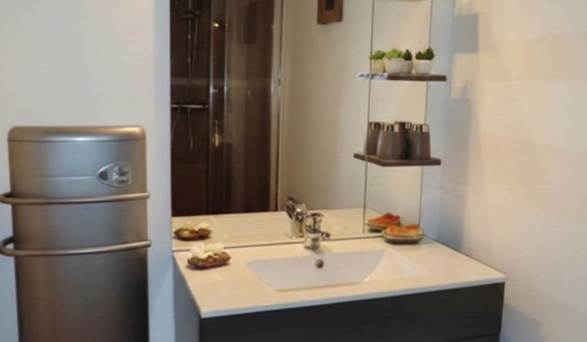 ombrebleuedufiguier-chambre-noisette-salle de bains 2 - Grande