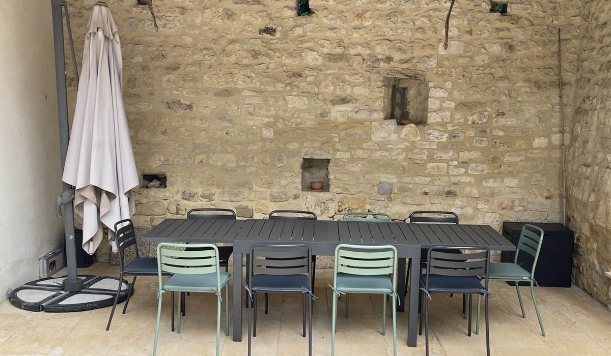 EXTERIEUR TABLE A` MANGER