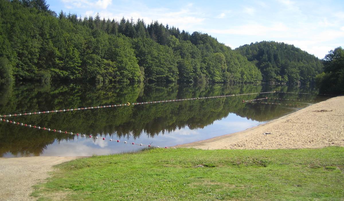 lac Bujaleuf à 9 km du Masjoubert