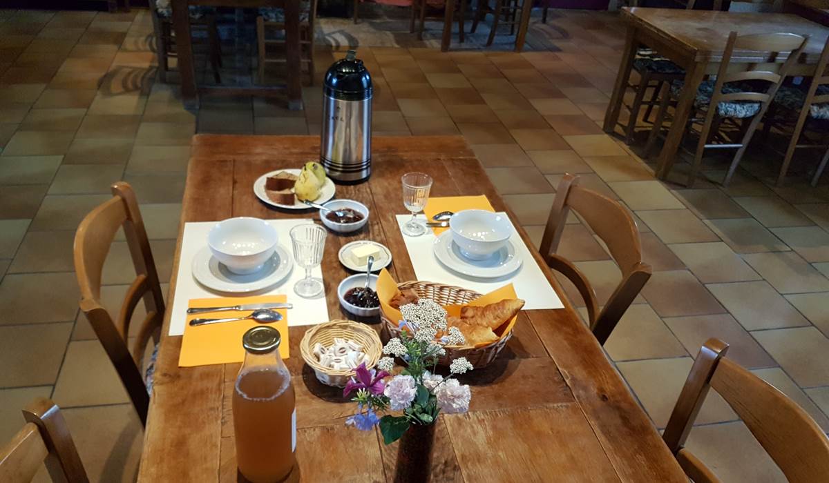 petit déj dans la salle commune