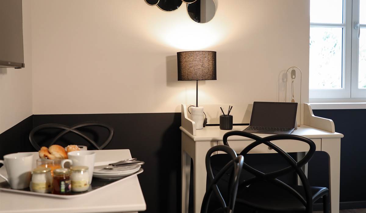 APPART HOTEL  (126)