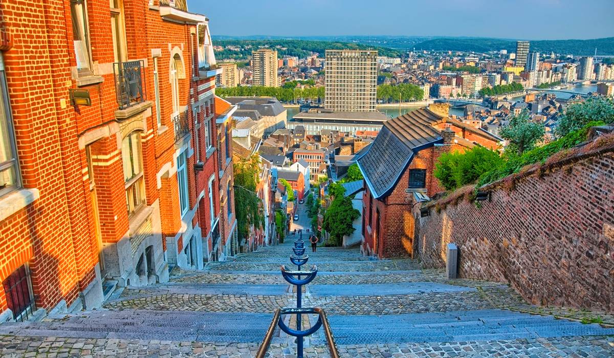 Fin de journe´e a` la Montagne de Bueren