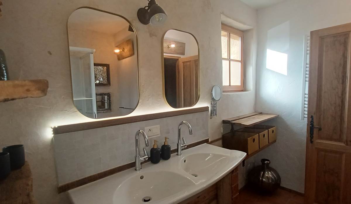salle de bain gite Le Figuier