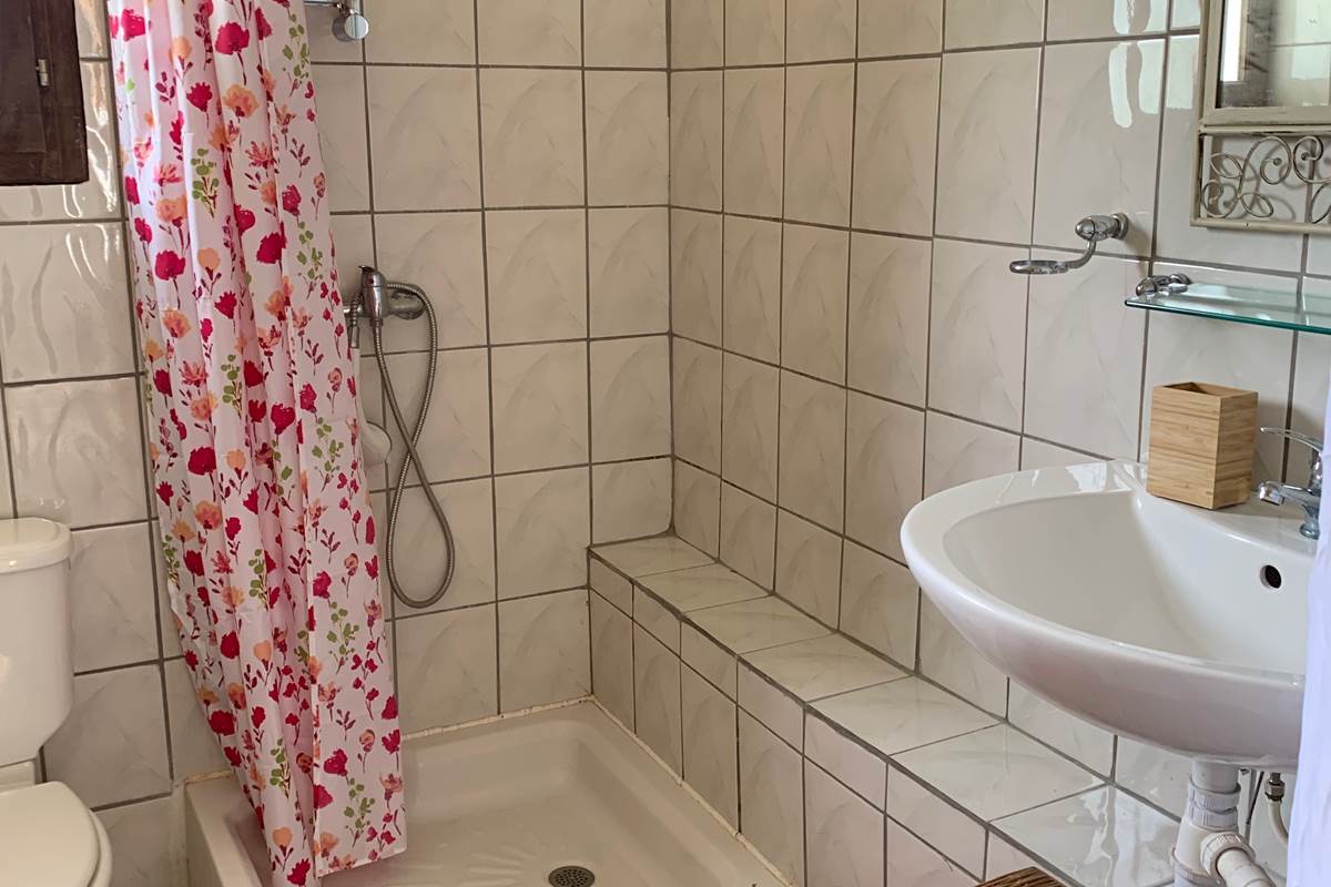 Ostau Flor sdb 01 01