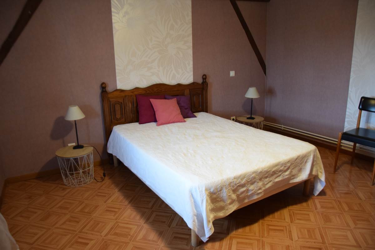 LA-SENTE-DES-VIGNES-LE-GITE-Chambre-1