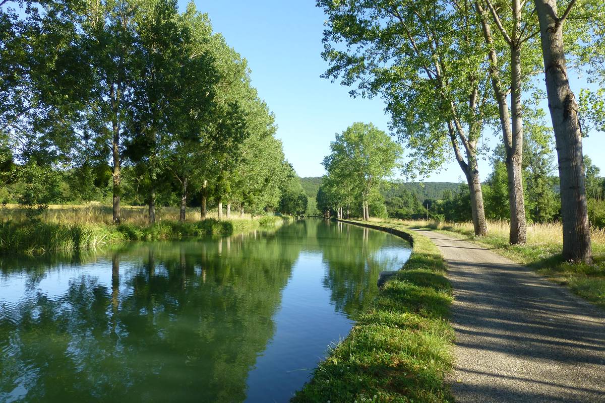 Canal de Bourgogne voie verte