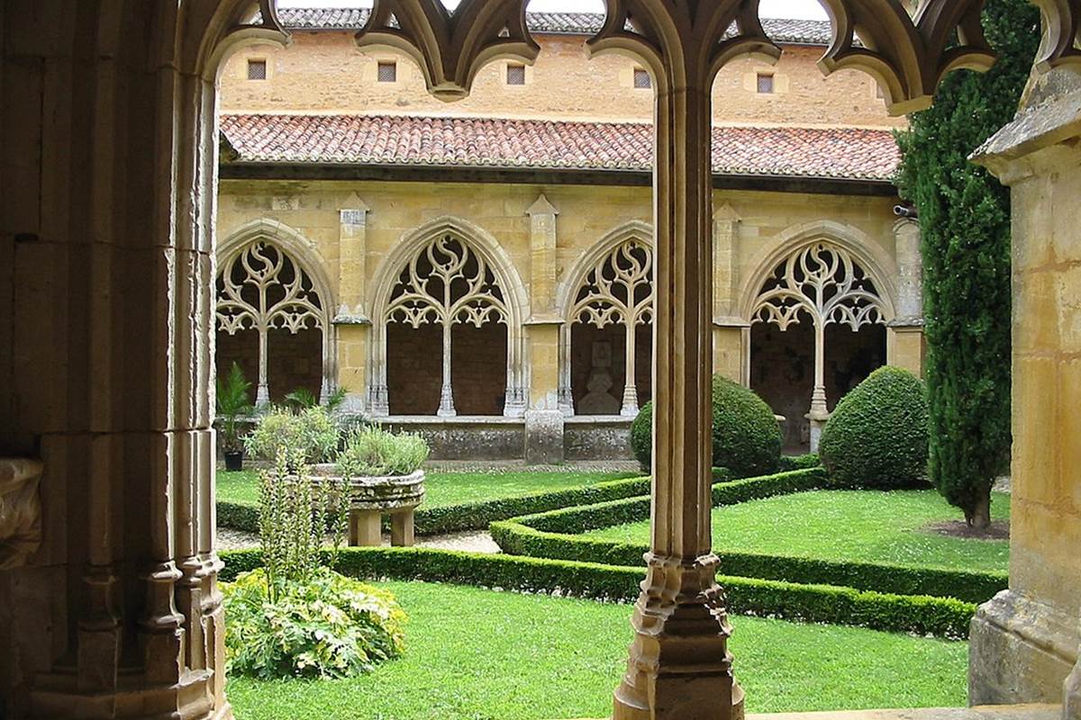 Cloître de Cadouin