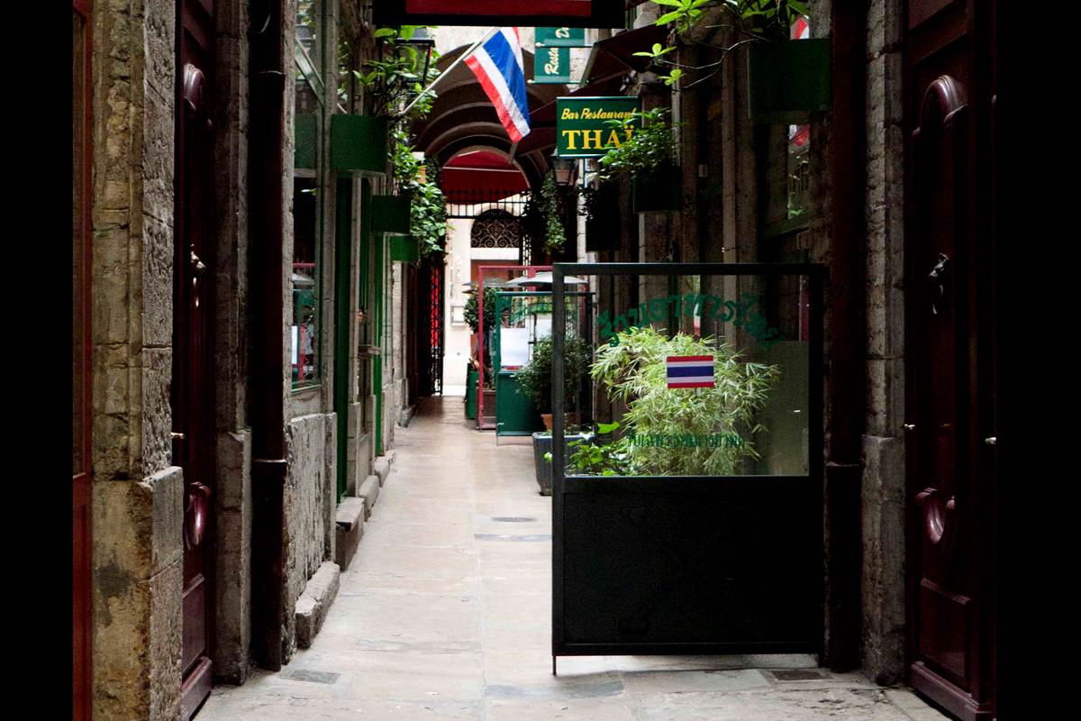 la traboule "passage des imprimeurs", à quelques mètres de l'immeuble pour l'accès direct à la rue Mercière