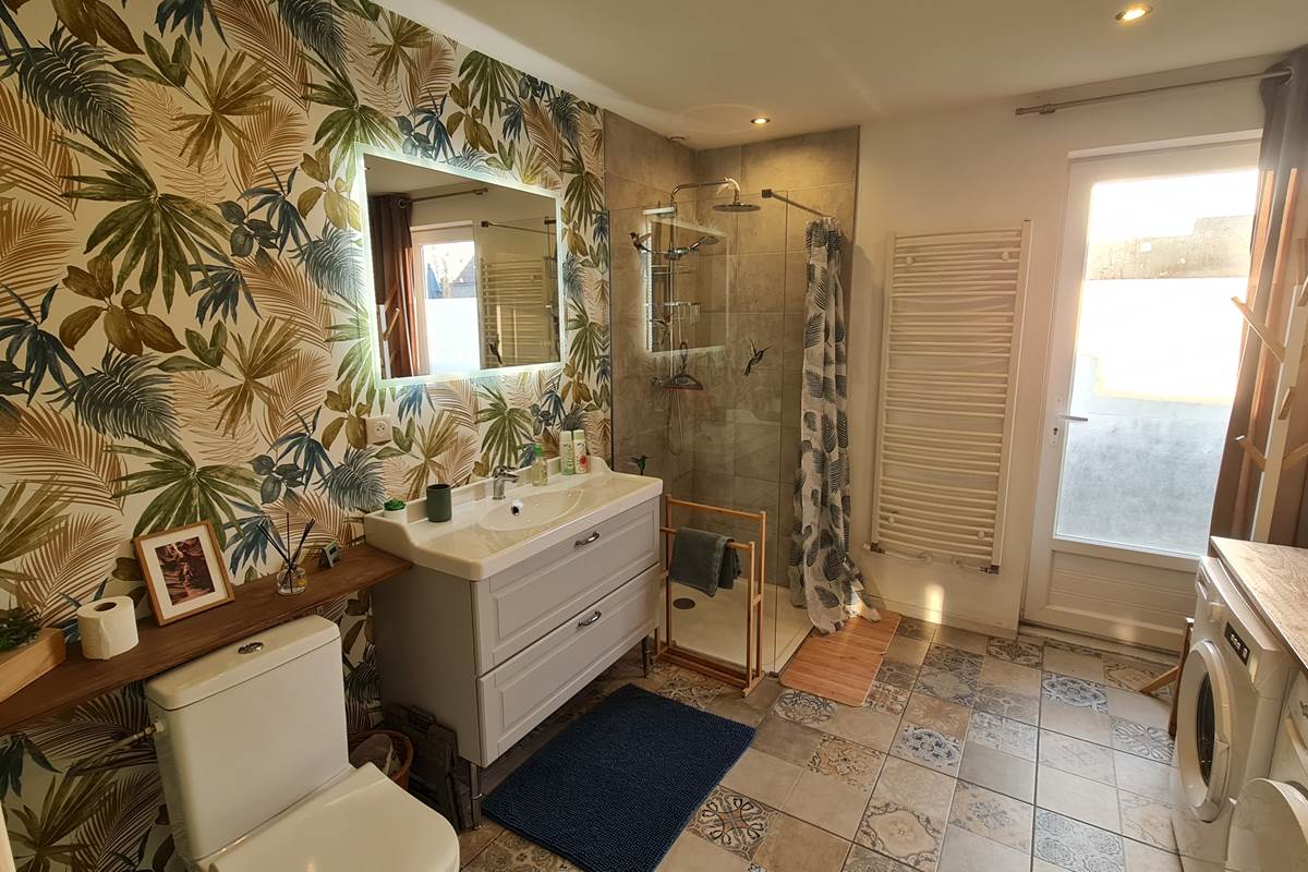 salle-de-bain-rdc-séjour-à-lille-week-end-entre-amis