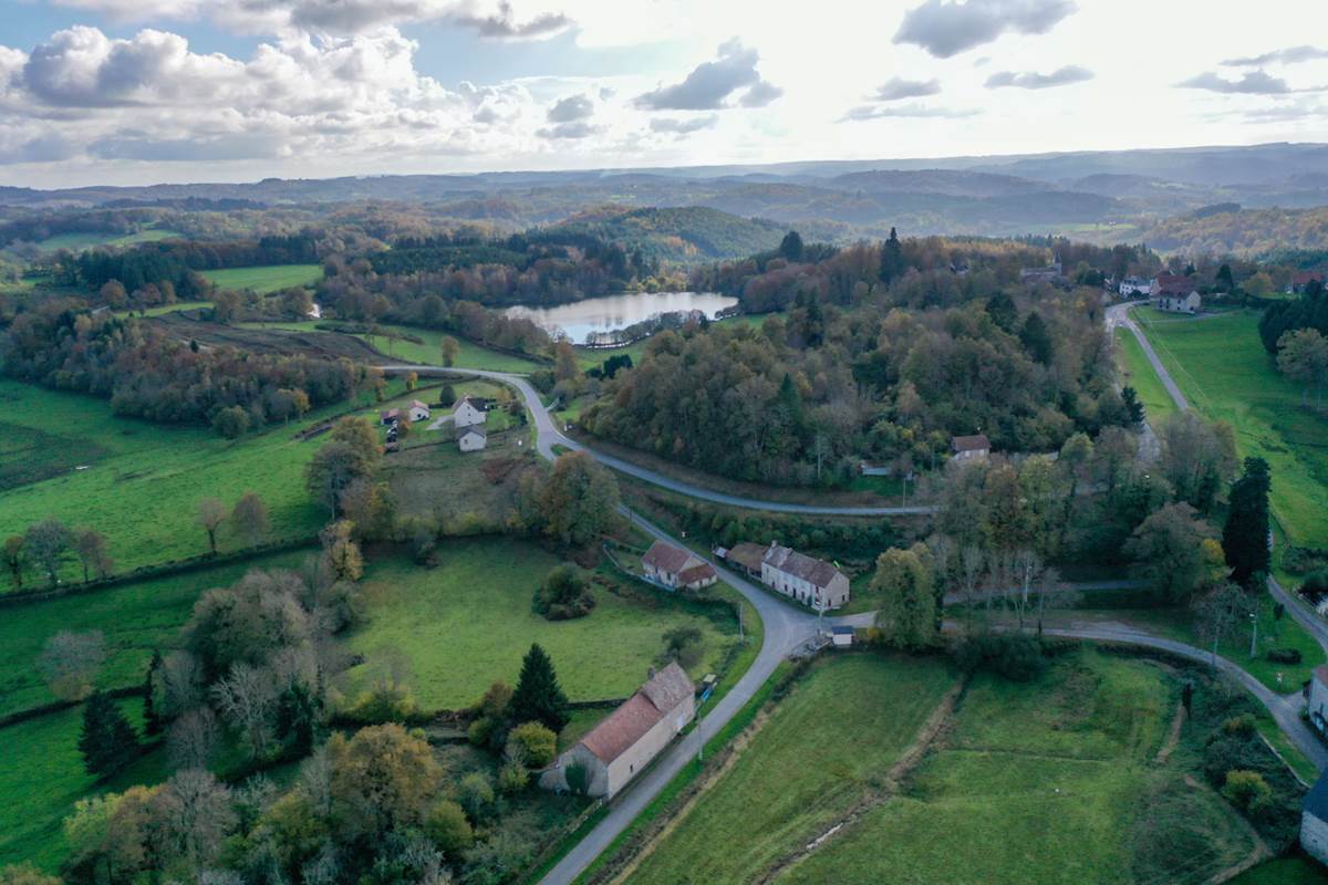 Gite la belle du clocher St pardoux d'arnet proche Crocq Terra Aventura