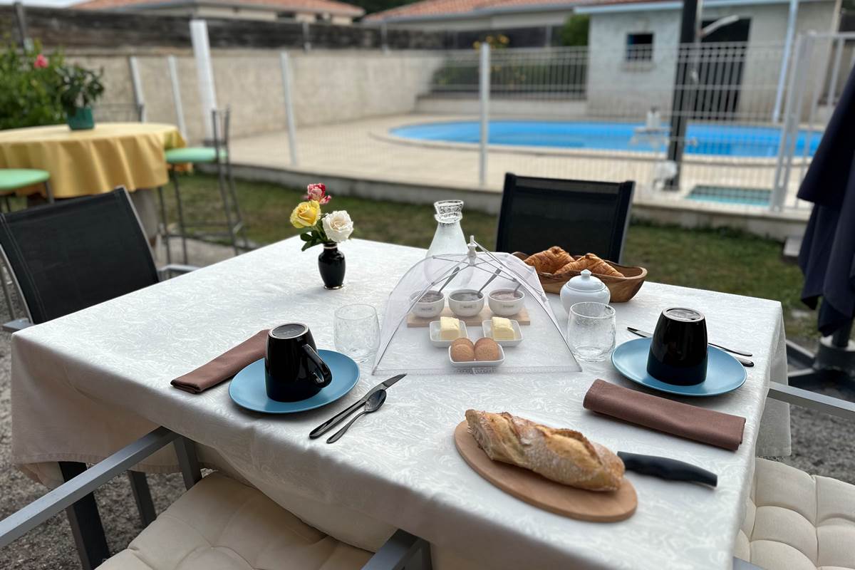 petit-dej-piscine