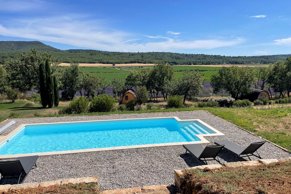 Piscine et espaces communs