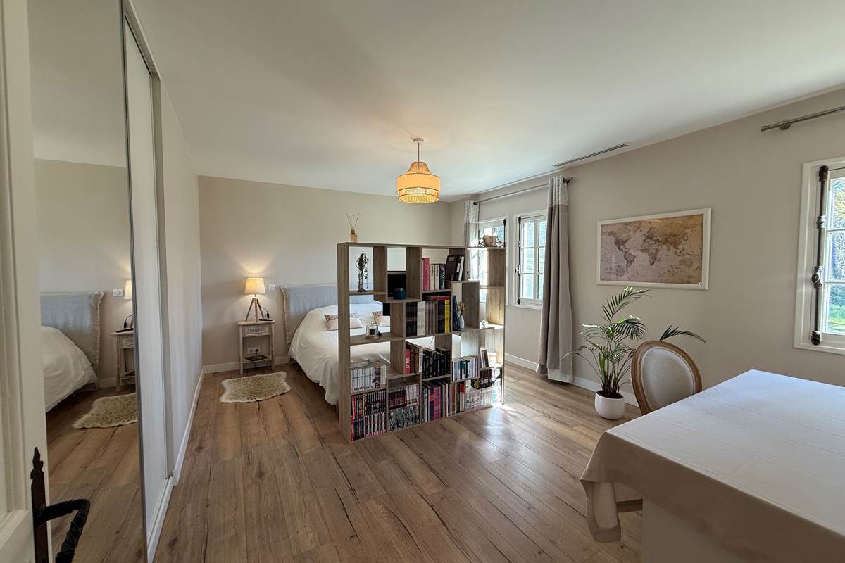 Suite Pierre et Bureau