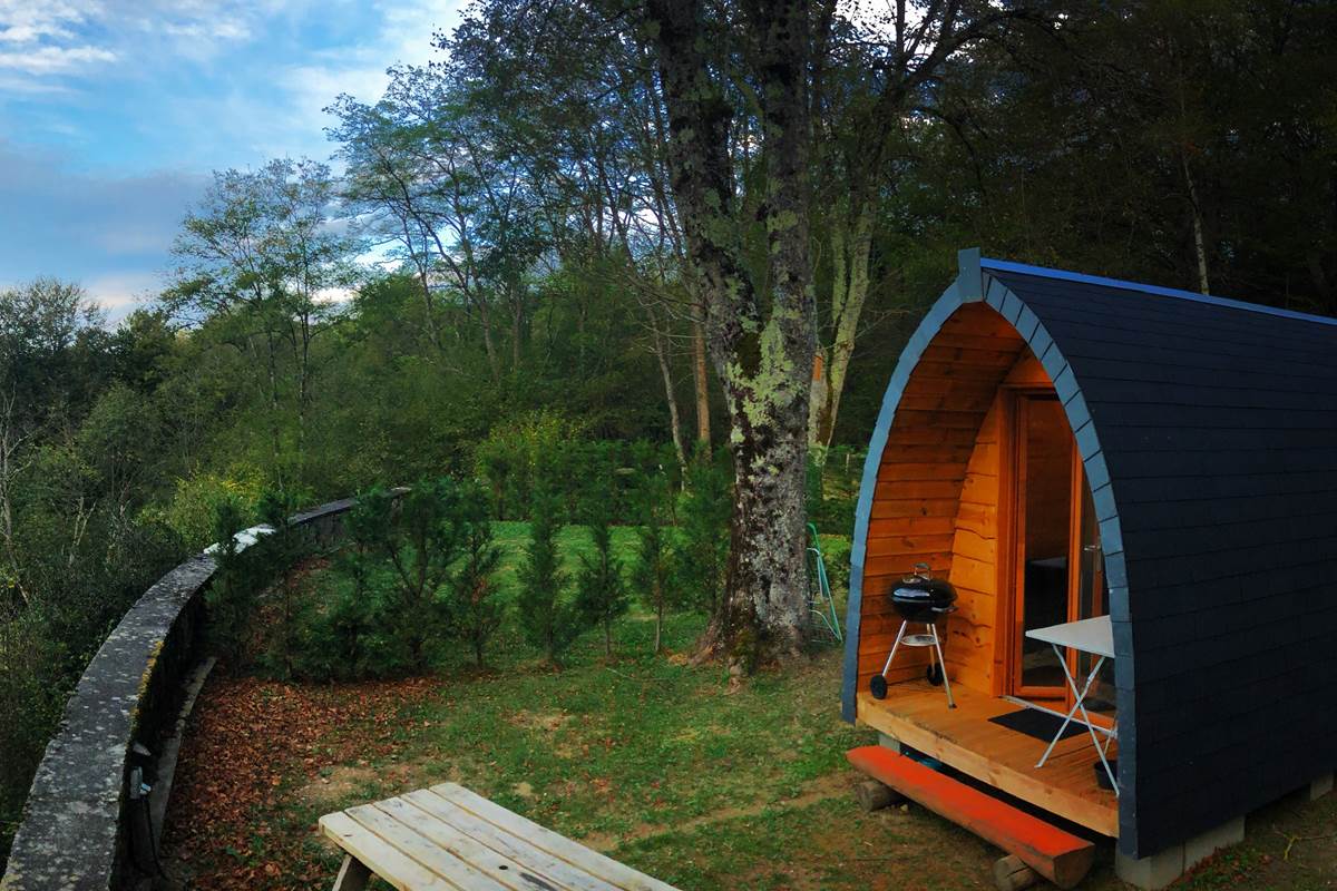 camping pod vue pyrenees - carée