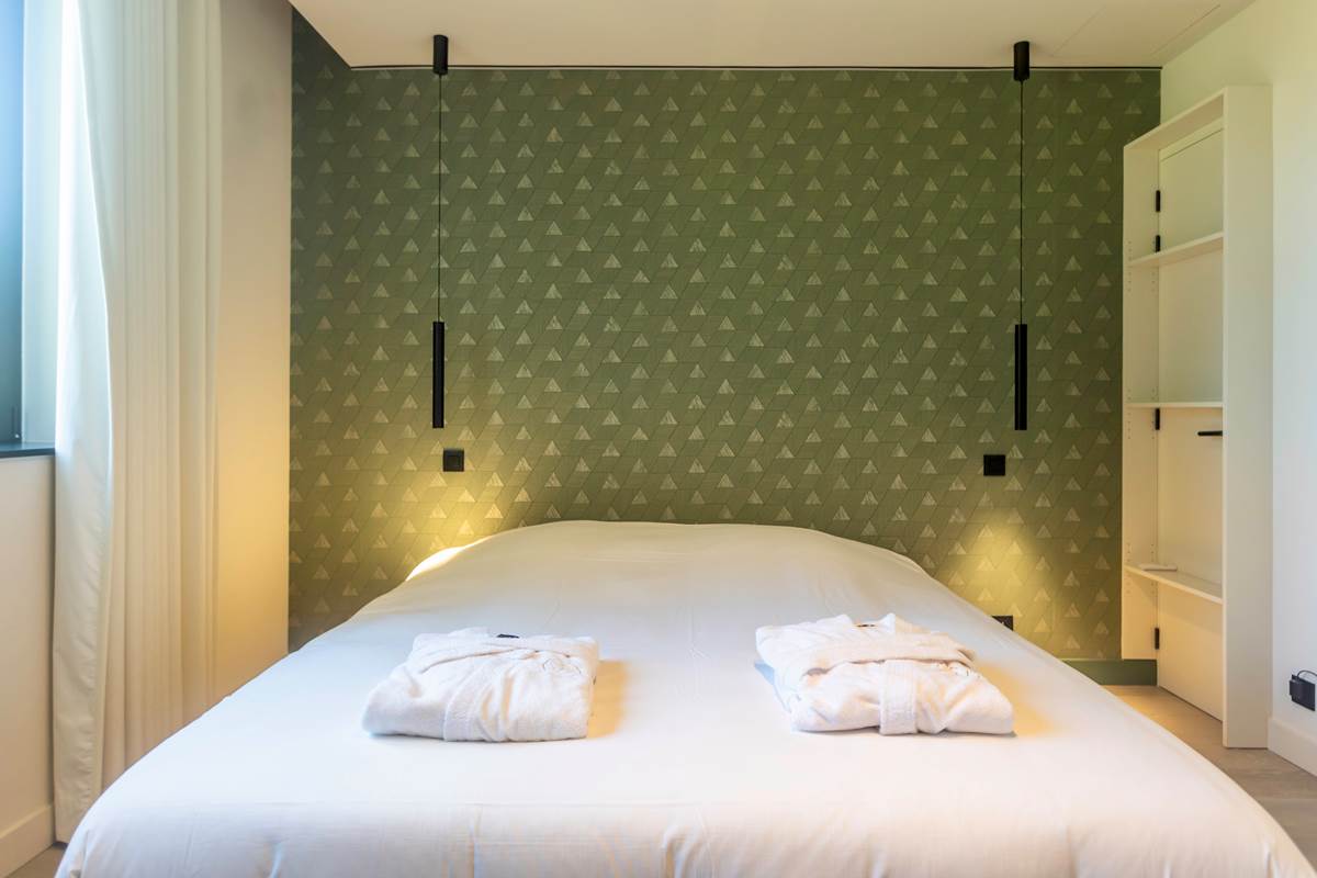 +4 Chambre 8 a