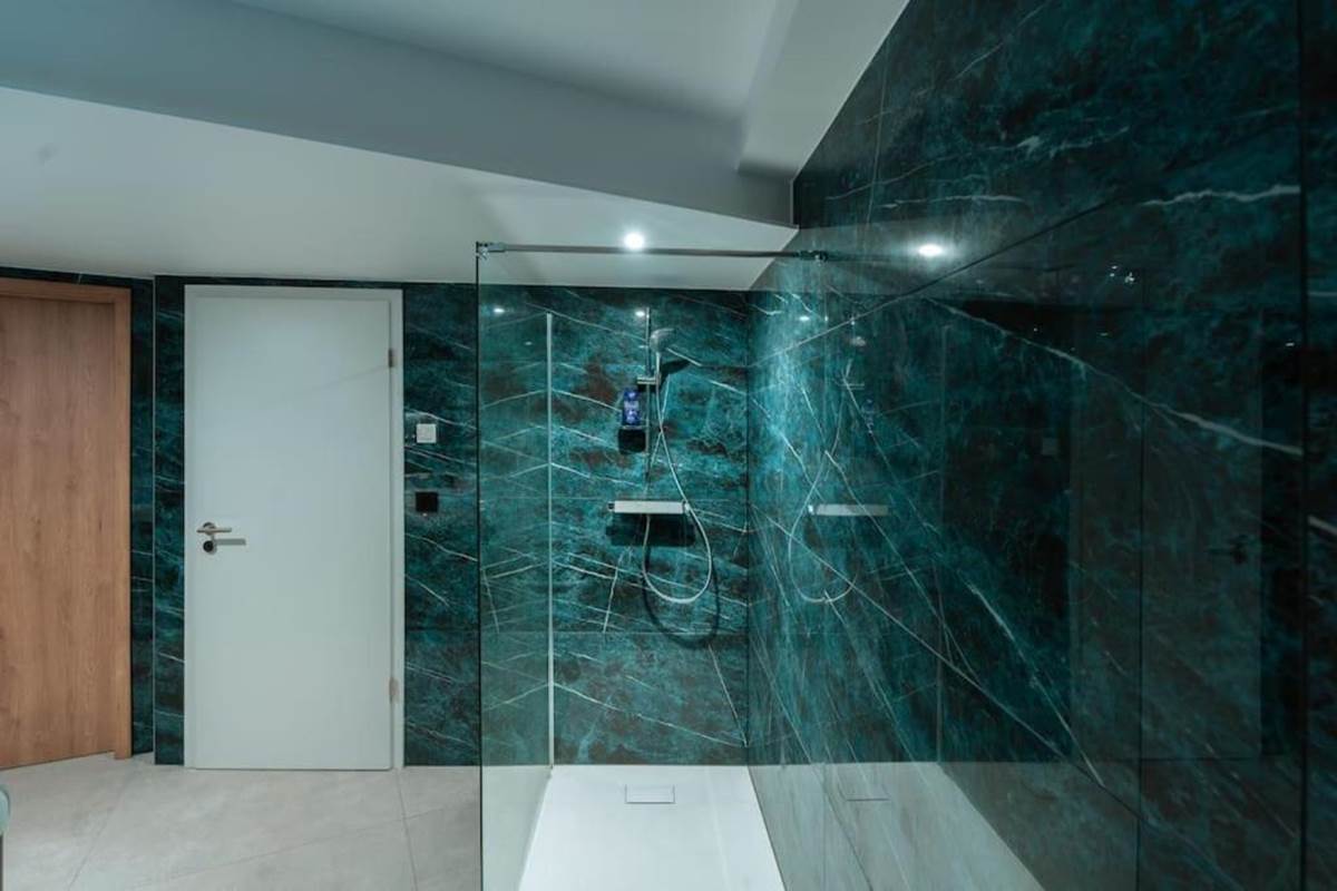 GITE-LA-RUINE-Salle-De-Bain