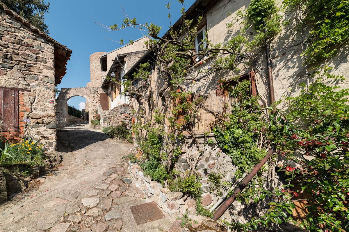 Extérieur côté ruelle - Les pittoresques