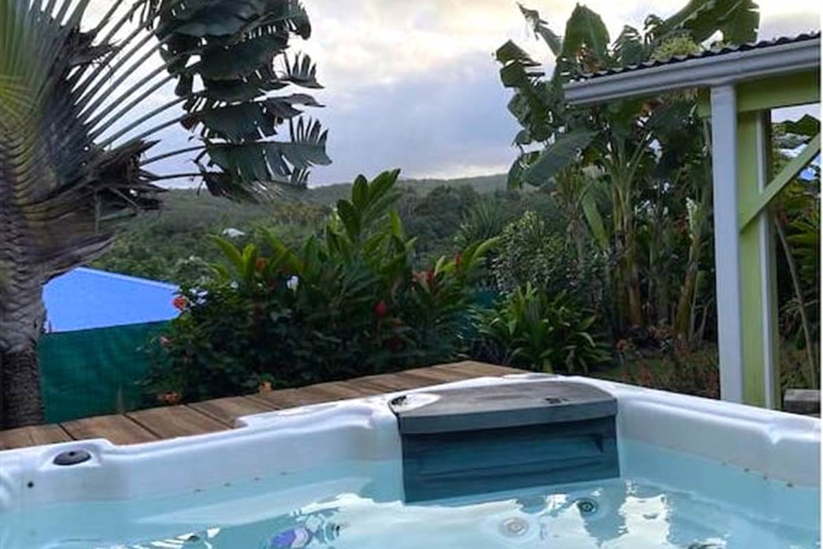 Bain à remous à température ambiante