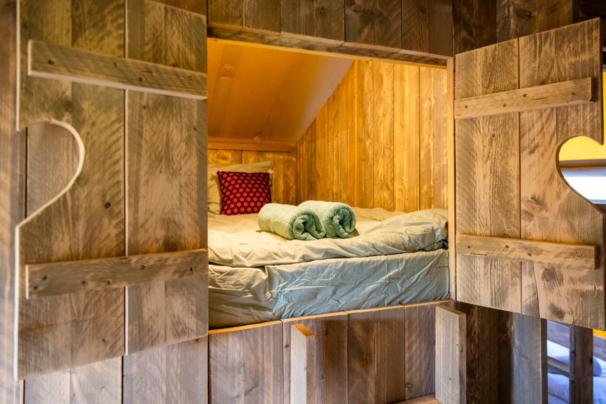 vue d'ensemble lit cabane écolodges sunshine et sunset