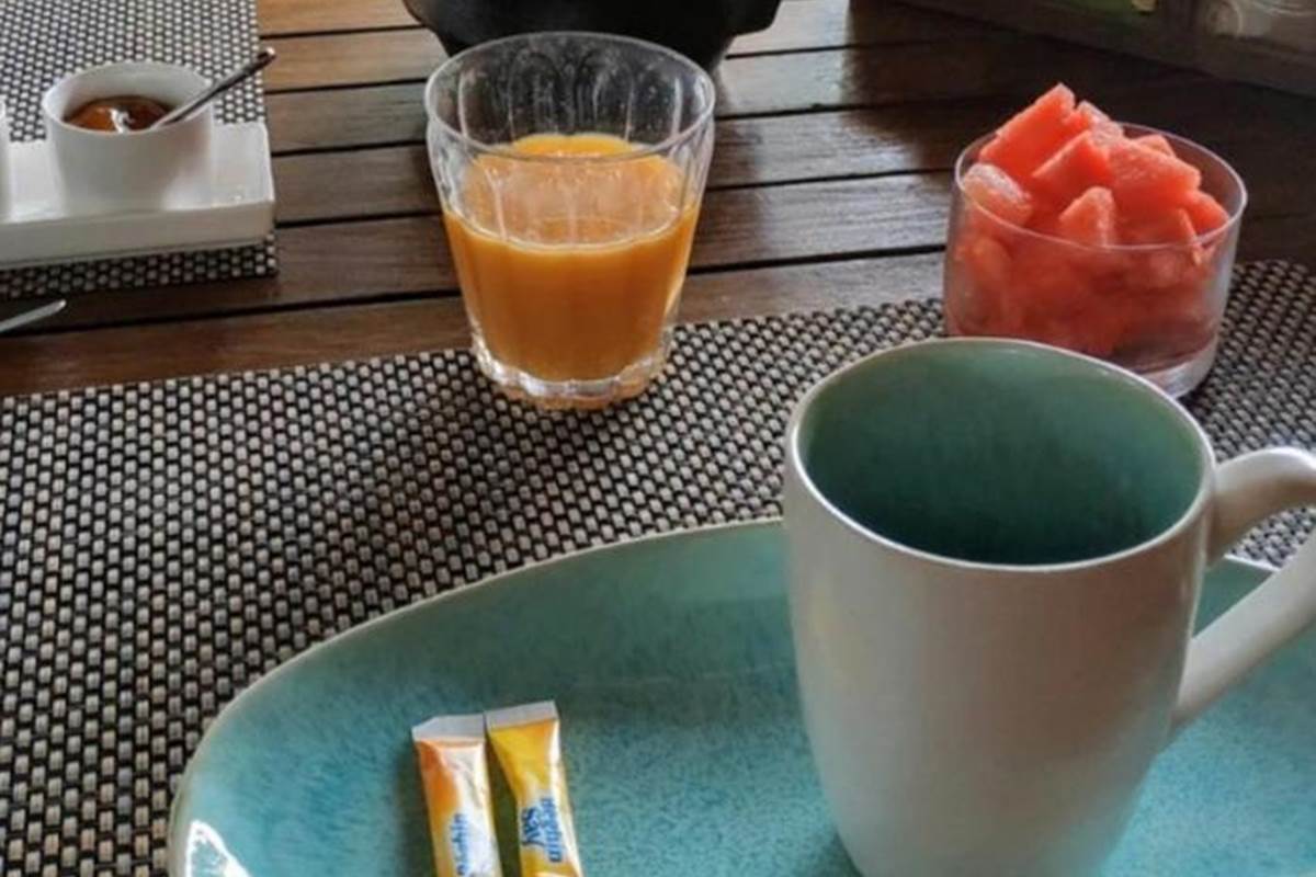petit-dejeuner-chambre-hotes-puget-sur-argens.jpg