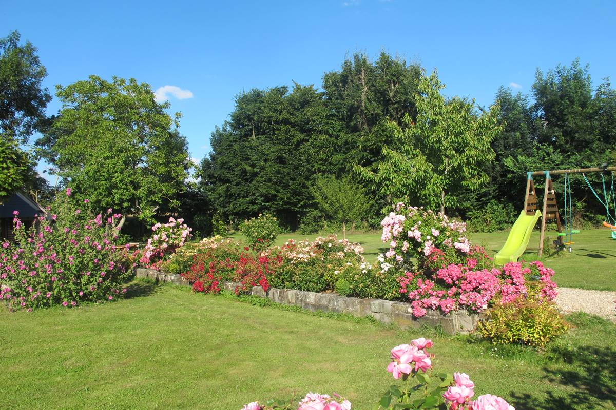 Portique - Gîte du Petit Coq - aux3nidsfleuris