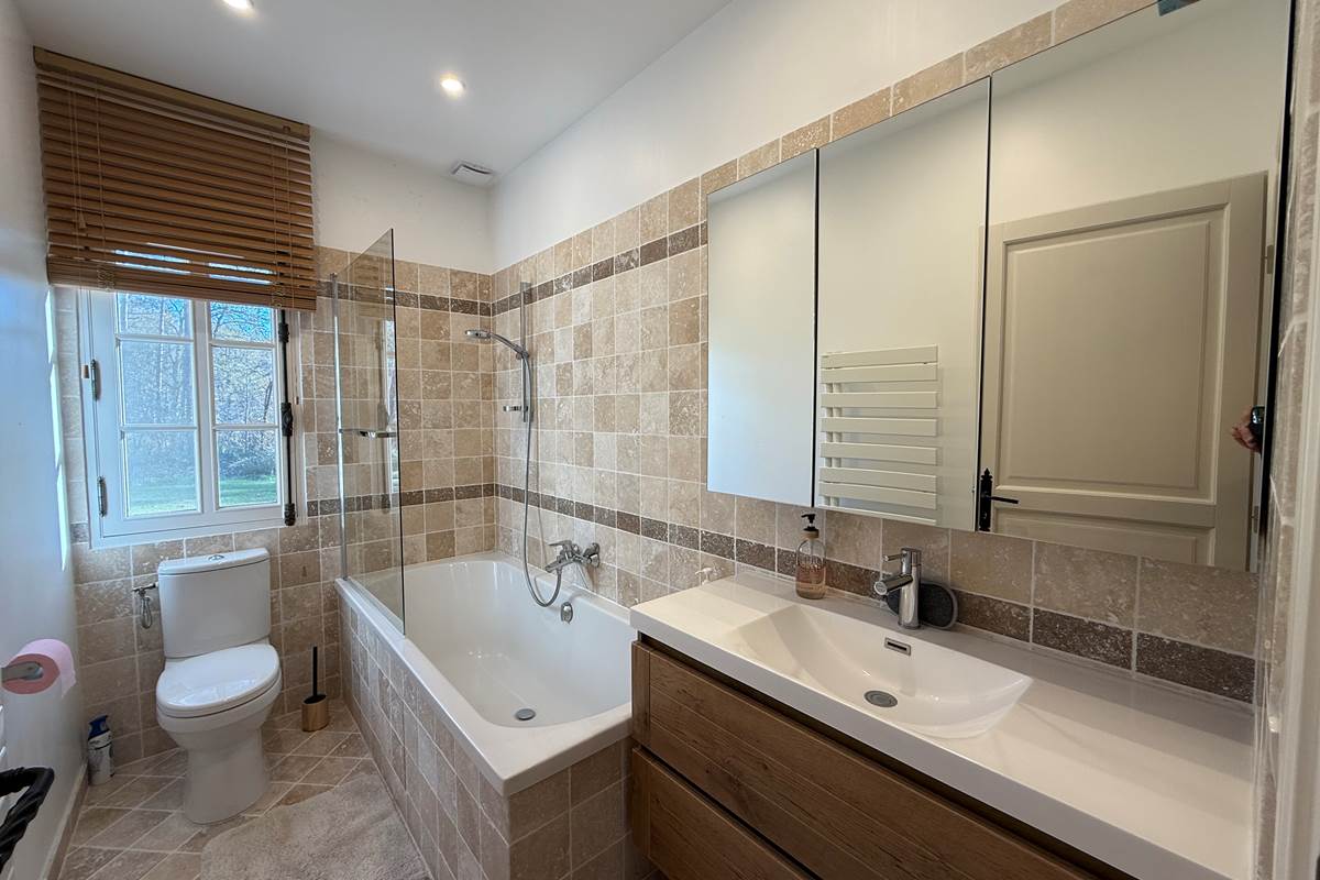 Salle de bains Suite Pierre 2