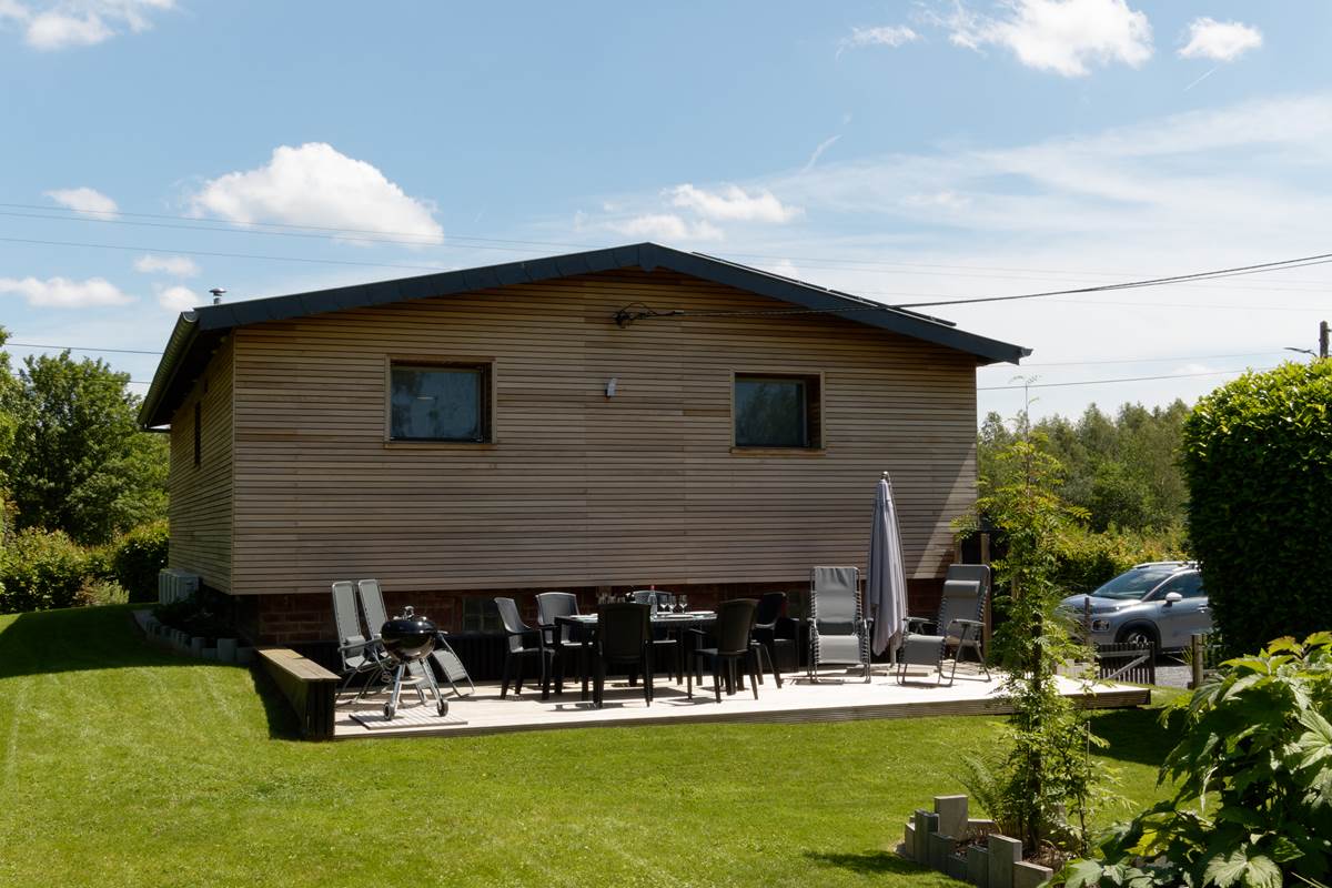 Le chalet du Ménobu "Le jardin"