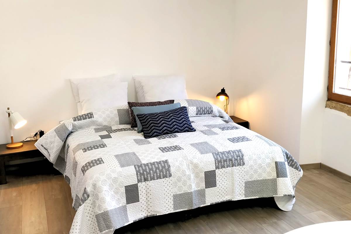 Lit queen size au 2eme étage
