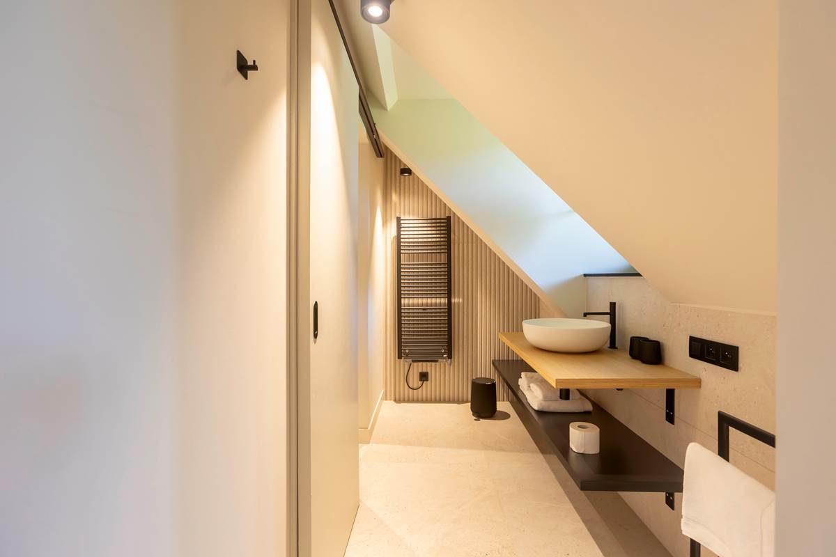 +4 Chambre 8 e