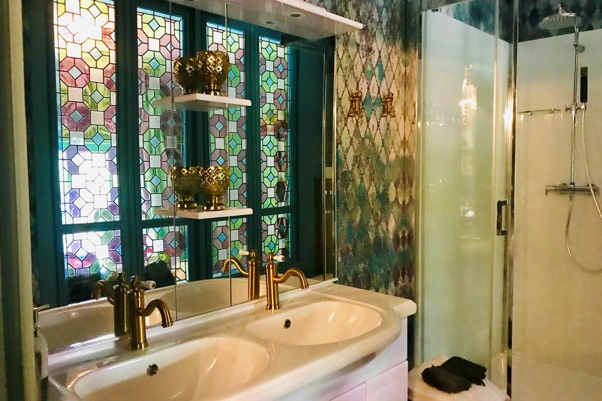 Vintage designed bathroom - Dordogne Périgord