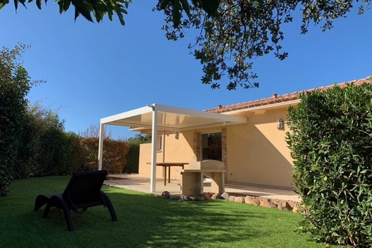 villa Est 2