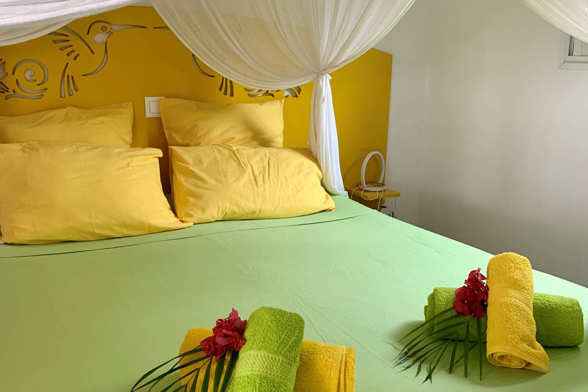 Chambre climatisée lit double