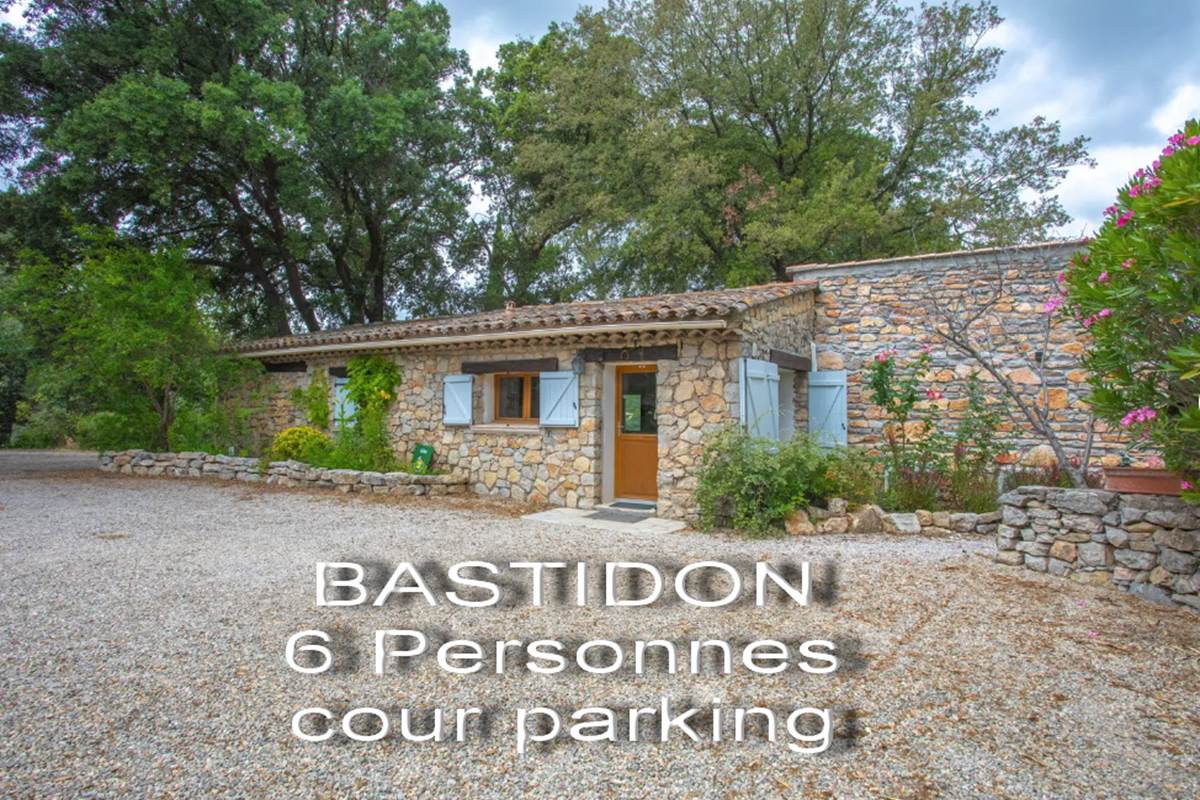 bastidon_cour