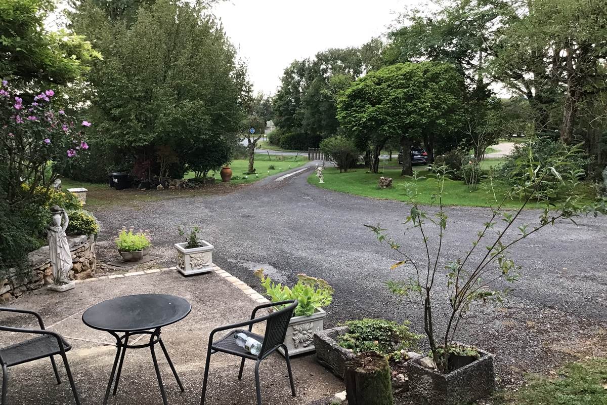 Extérieur gîte terrasse